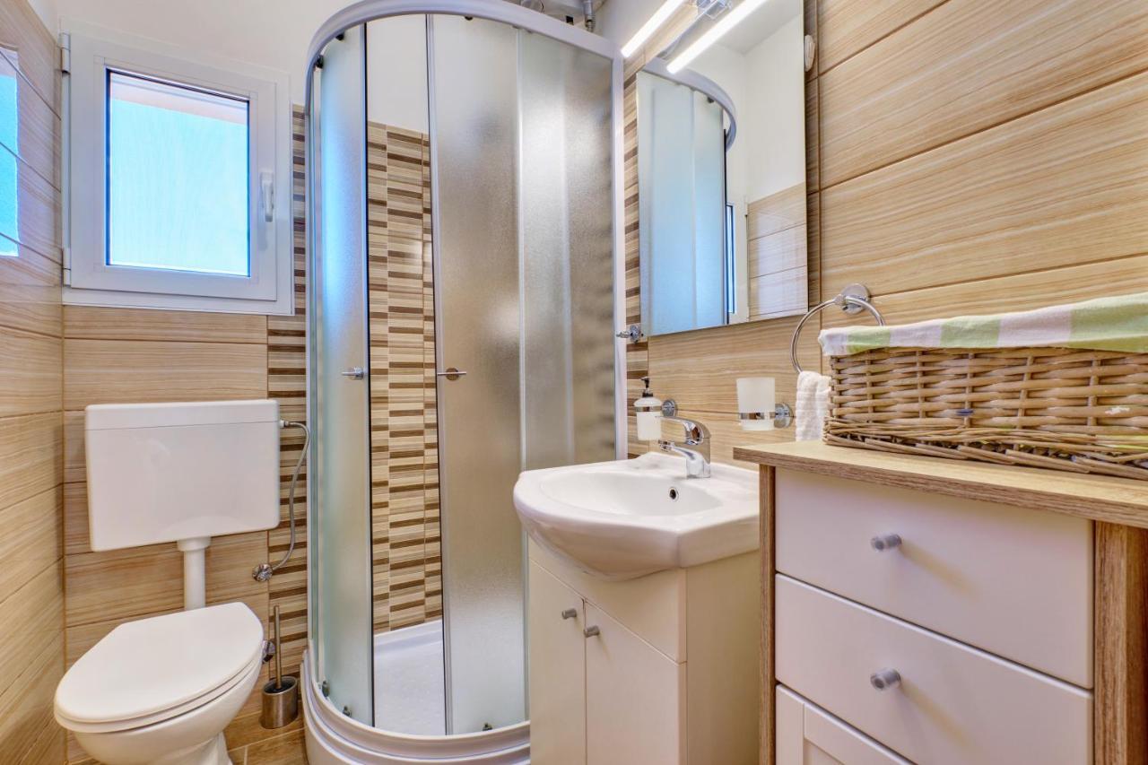Apartment Tena ヴェリ・ロシニュ エクステリア 写真