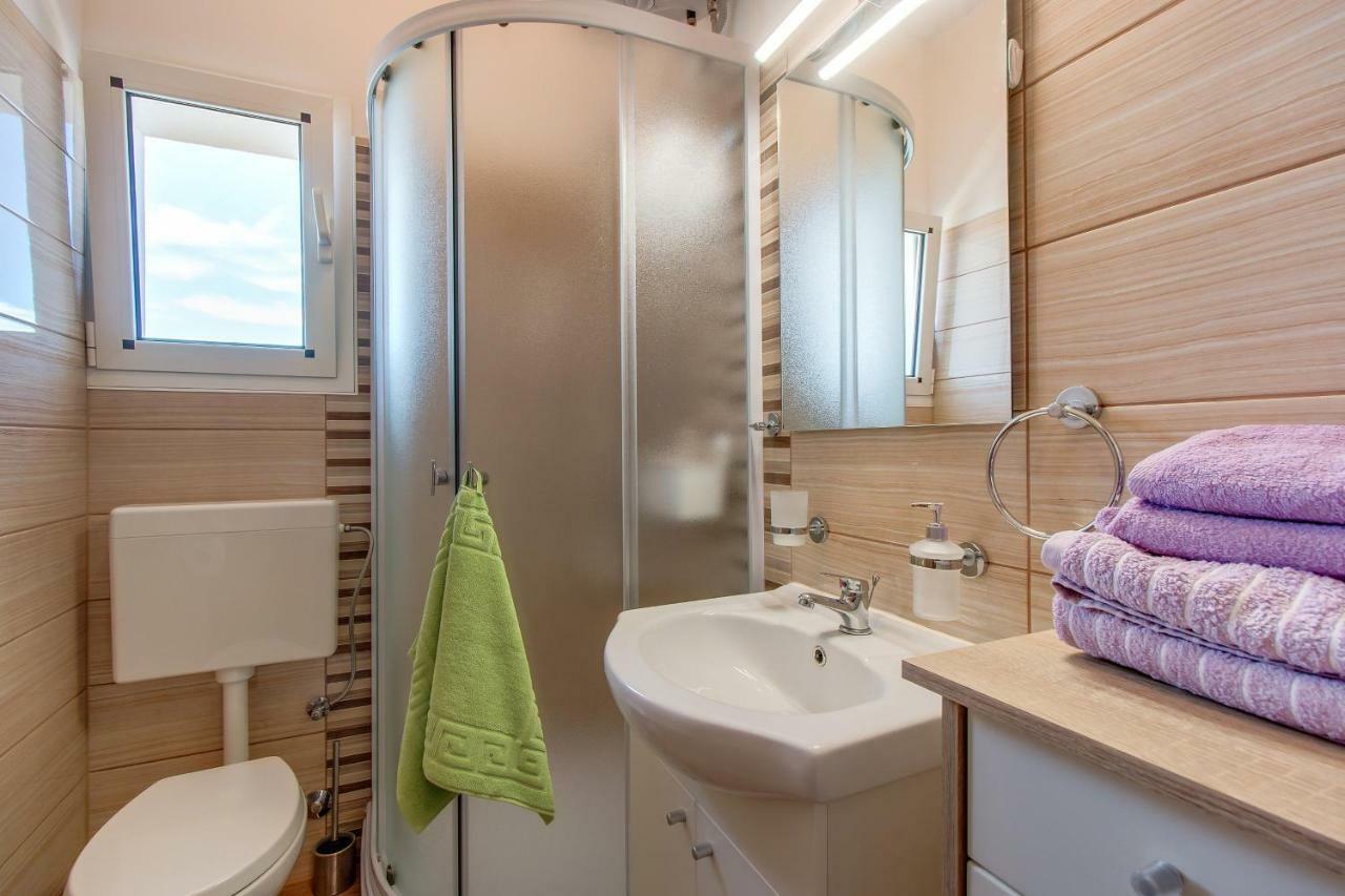 Apartment Tena ヴェリ・ロシニュ エクステリア 写真